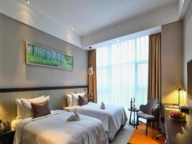 Ramada Encore Guanghan Exteriör bild